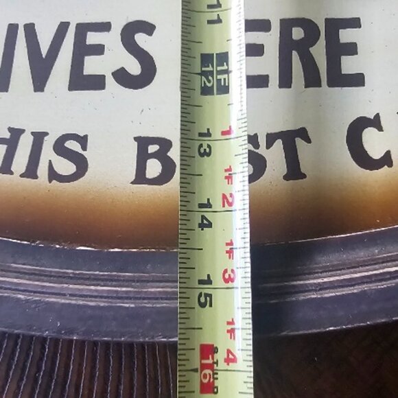 Wood 3D Sign Wall Fishing Plaque AN OLD FISHERMAN LIVES HERE WITH HIS BEST CATCH - Picture 3 of 5